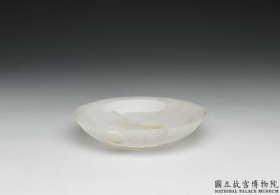 图片[2]-Jade flower-shaped plate with two handles, India-China Archive